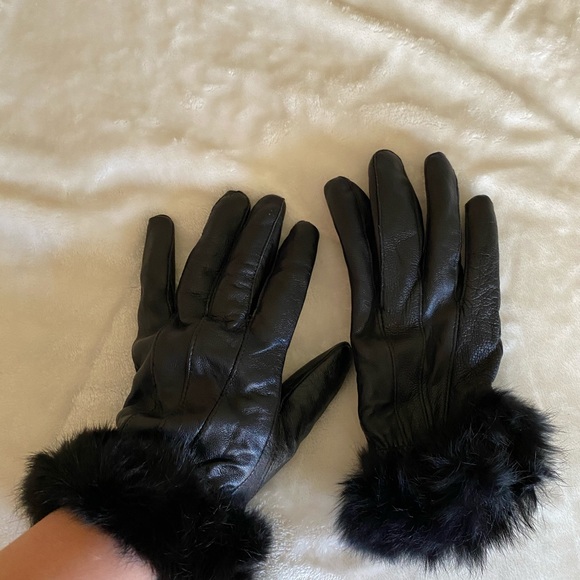 Accessories - Leather gloves with faux fur